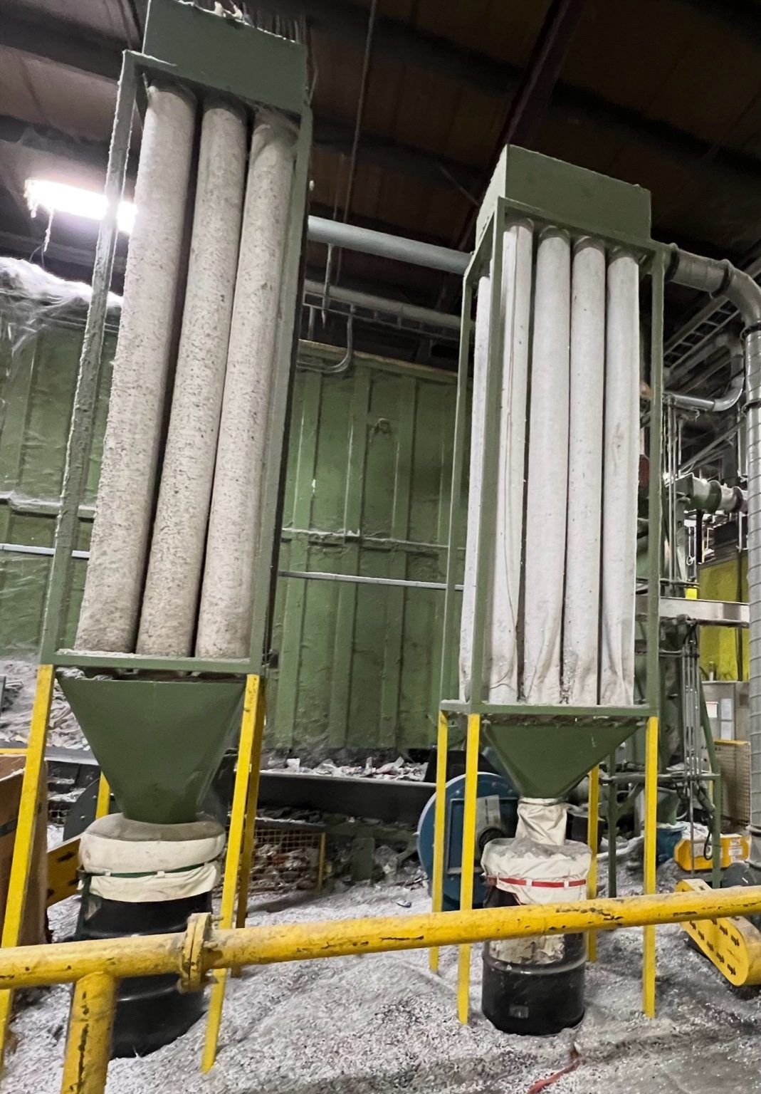 Baghouse to barrel collection setup with fabric adapter